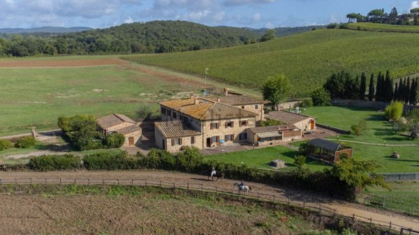 casale in vendita a Castelnuovo Berardenga