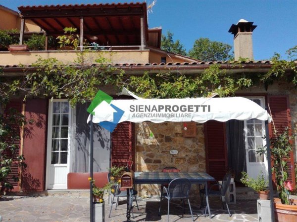 casa indipendente in vendita a Castelnuovo Berardenga