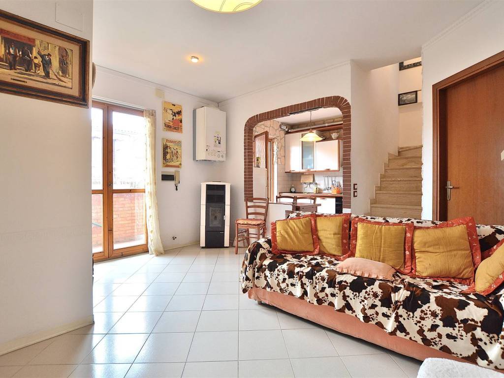 appartamento in vendita a Castelnuovo Berardenga in zona Monteaperti