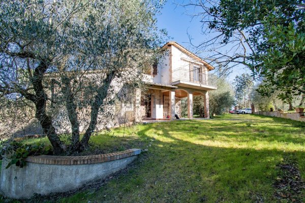 casa indipendente in vendita a Castelnuovo Berardenga