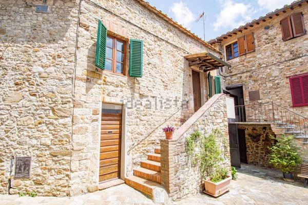 casa indipendente in vendita a Castelnuovo Berardenga