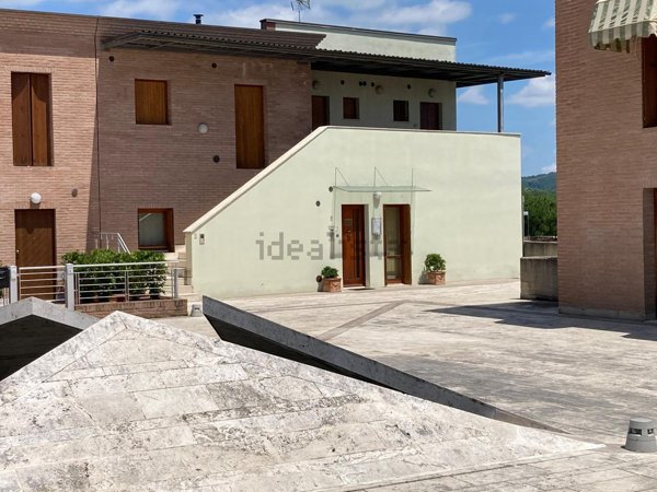 appartamento in vendita a Castelnuovo Berardenga in zona Quercegrossa