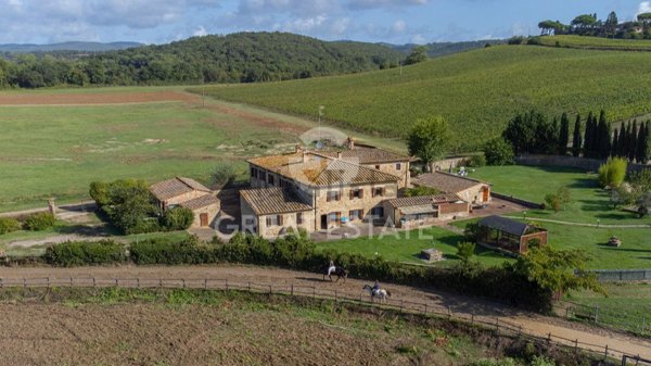 casale in vendita a Castelnuovo Berardenga