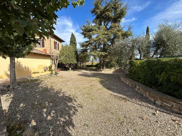 casa indipendente in vendita a Castelnuovo Berardenga in zona Guistrigona
