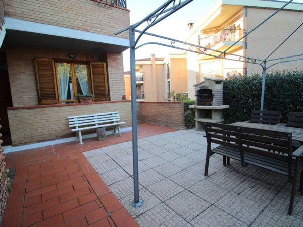 appartamento in vendita a Castelnuovo Berardenga in zona Ponte a Bozzone