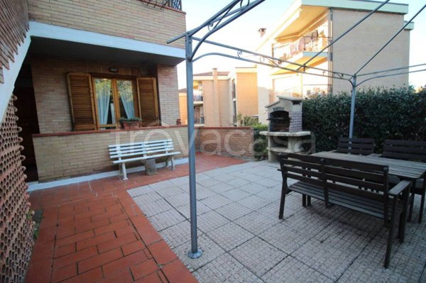 appartamento in vendita a Castelnuovo Berardenga in zona Ponte a Bozzone