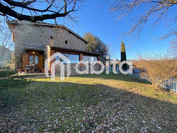 casa indipendente in vendita a Castelnuovo Berardenga