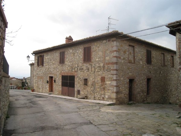 appartamento in vendita a Castelnuovo Berardenga in zona Villa a Sesta