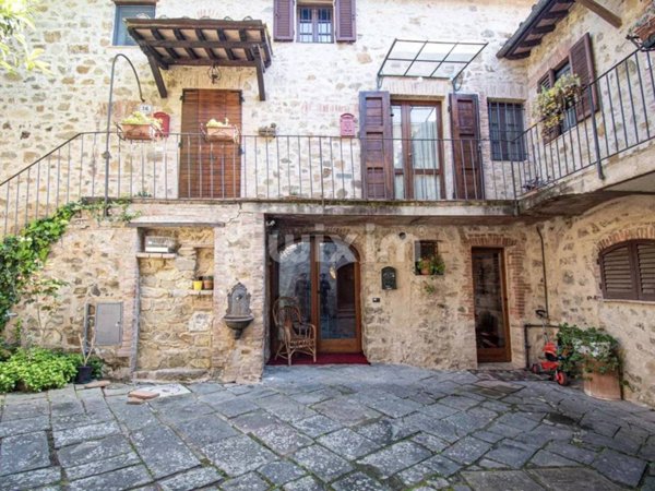 casa indipendente in vendita a Castelnuovo Berardenga