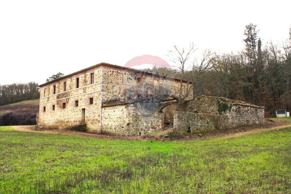 casale in vendita a Castelnuovo Berardenga