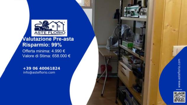 locale commerciale in vendita a Castelnuovo Berardenga in zona Casetta