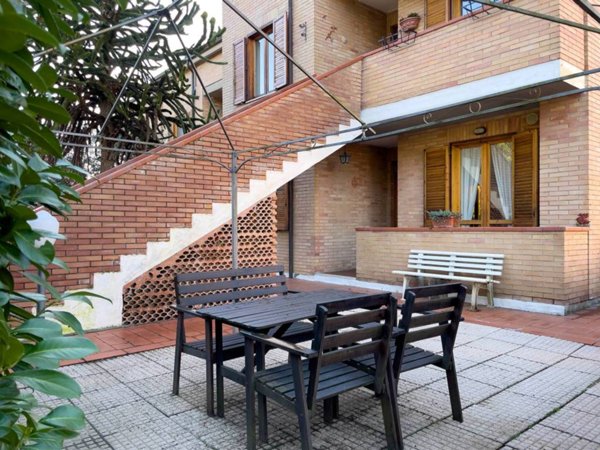 casa indipendente in vendita a Castelnuovo Berardenga in zona Ponte a Bozzone