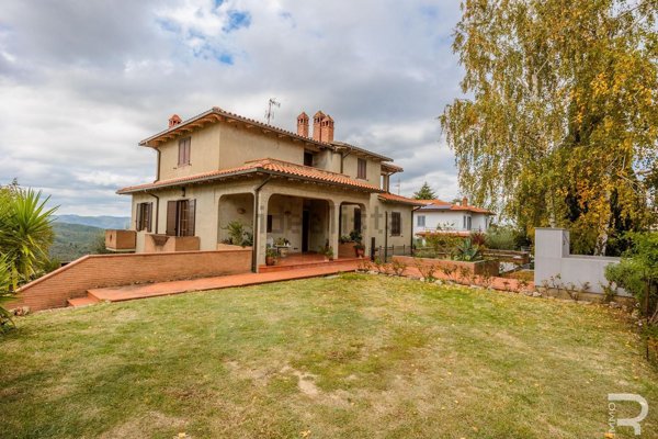 casa indipendente in vendita a Castelnuovo Berardenga