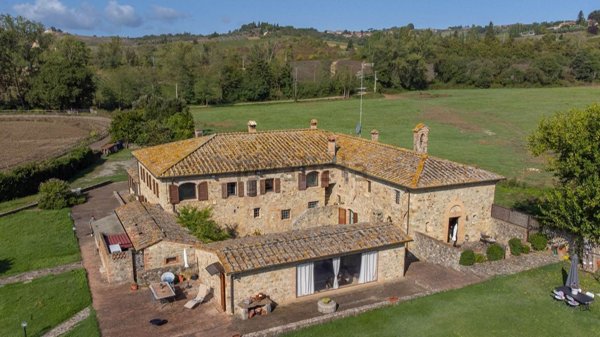 casale in vendita a Castelnuovo Berardenga