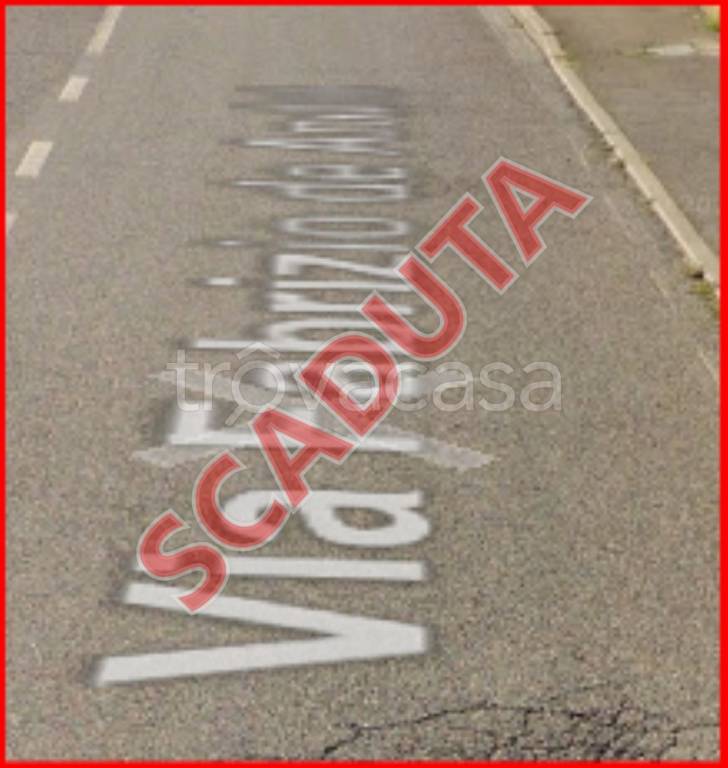 locale di sgombero in vendita a Castelnuovo Berardenga