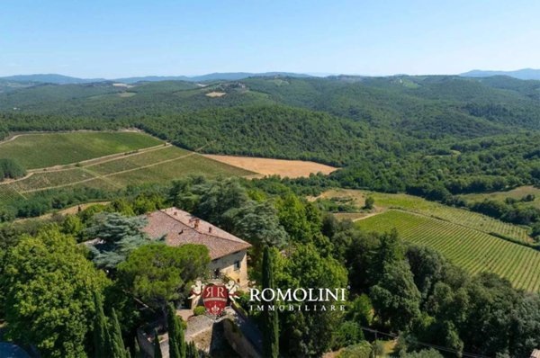 locale di sgombero in vendita a Castelnuovo Berardenga