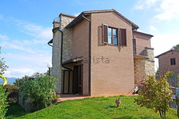 casa indipendente in vendita a Castelnuovo Berardenga in zona Pievasciata