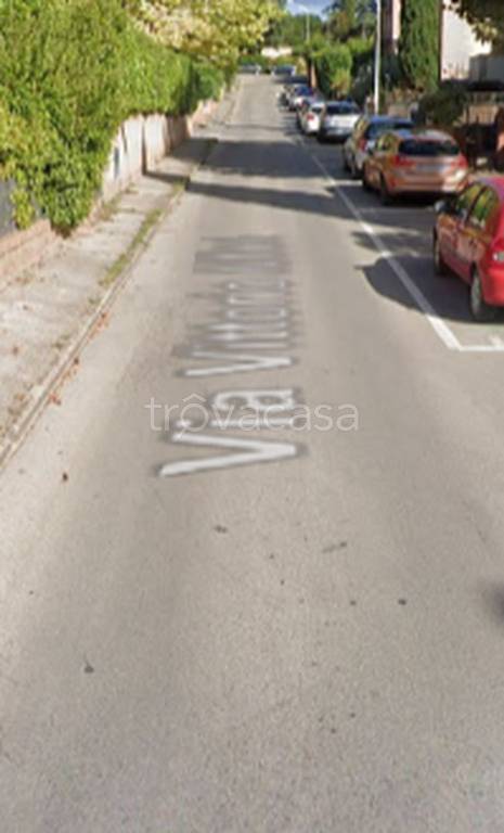 locale commerciale in vendita a Castelnuovo Berardenga in zona Ponte a Bozzone