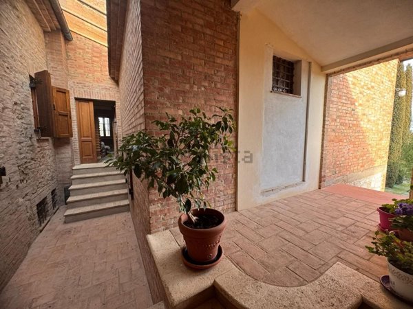 appartamento in vendita a Castelnuovo Berardenga in zona Monteaperti