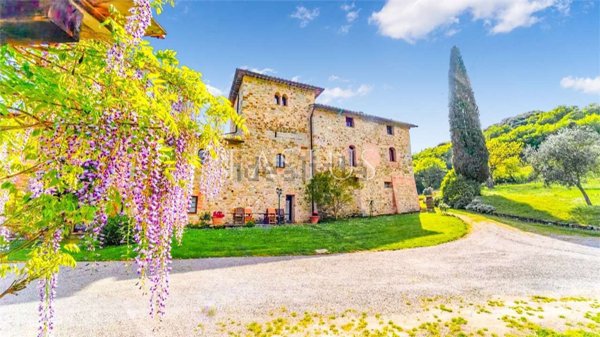 appartamento in vendita a Castelnuovo Berardenga in zona Pacina