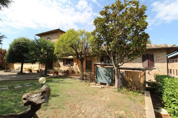 casa indipendente in vendita a Castelnuovo Berardenga in zona Pacina