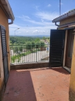 negozio in vendita a Castelnuovo Berardenga in zona Pacina