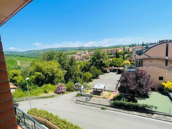 appartamento in vendita a Castelnuovo Berardenga in zona Quercegrossa