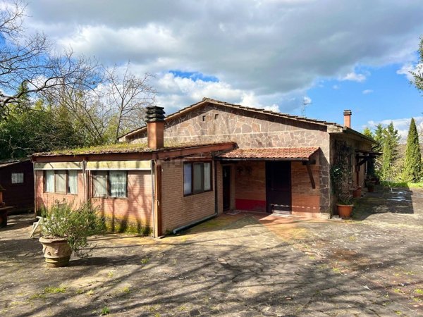 casa indipendente in vendita a Castelnuovo Berardenga