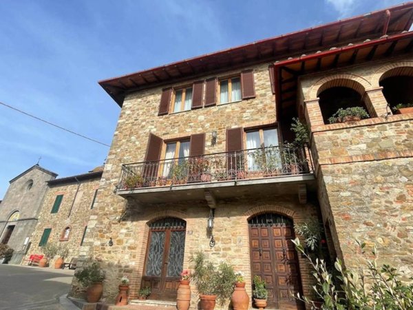 appartamento in vendita a Castelnuovo Berardenga in zona Pacina