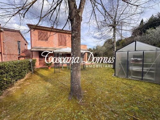 casa indipendente in vendita a Castelnuovo Berardenga in zona Quercegrossa