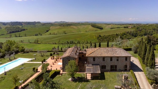 casale in vendita a Castelnuovo Berardenga in zona Pacina