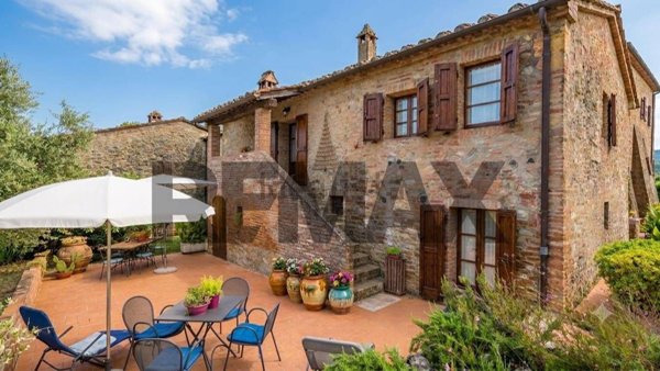 appartamento in vendita a Castelnuovo Berardenga in zona Monteaperti