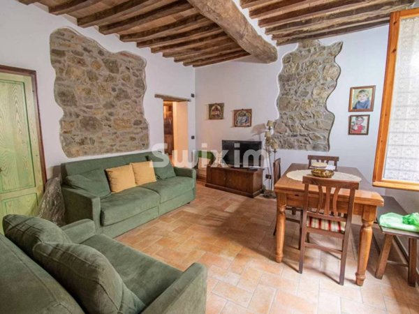 appartamento in vendita a Castelnuovo Berardenga in zona Pacina