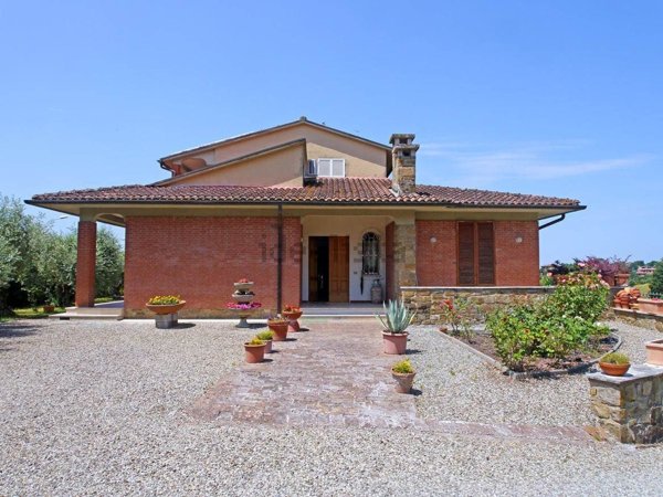 casa indipendente in vendita a Castelnuovo Berardenga in zona Pacina