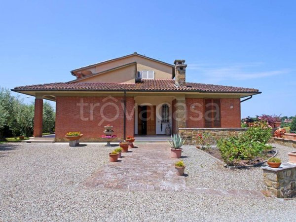 casa indipendente in vendita a Castelnuovo Berardenga in zona Pacina
