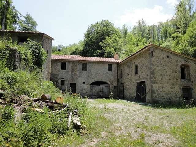 casa indipendente in vendita a Castiglione d'Orcia in zona Vivo d'Orcia