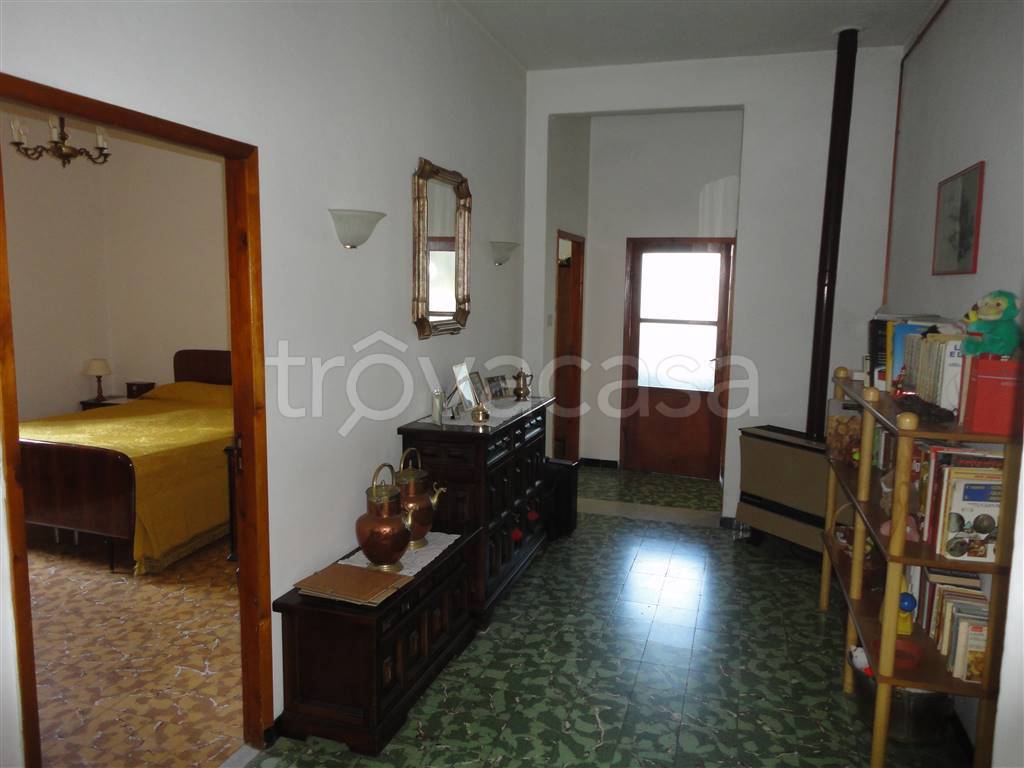 appartamento in vendita a Castiglione d'Orcia in zona Vivo d'Orcia