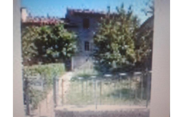casa indipendente in vendita a Castiglione d'Orcia in zona Vivo d'Orcia