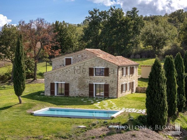 casa indipendente in vendita a Castiglione d'Orcia