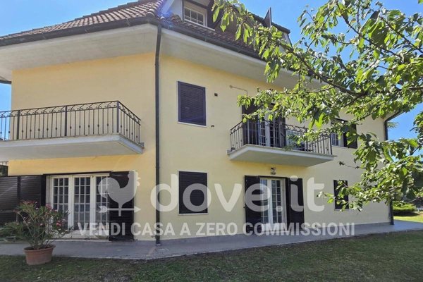 casa indipendente in vendita a Castiglione d'Orcia in zona Campiglia d'Orcia