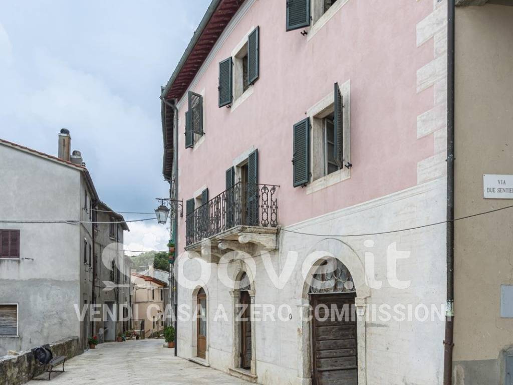 casa indipendente in vendita a Castiglione d'Orcia