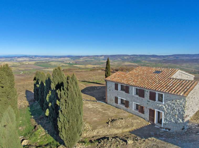 casa indipendente in vendita a Castiglione d'Orcia in zona Bagni San Filippo