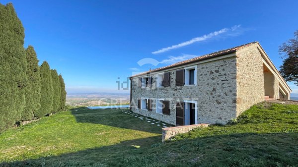 casa indipendente in vendita a Castiglione d'Orcia