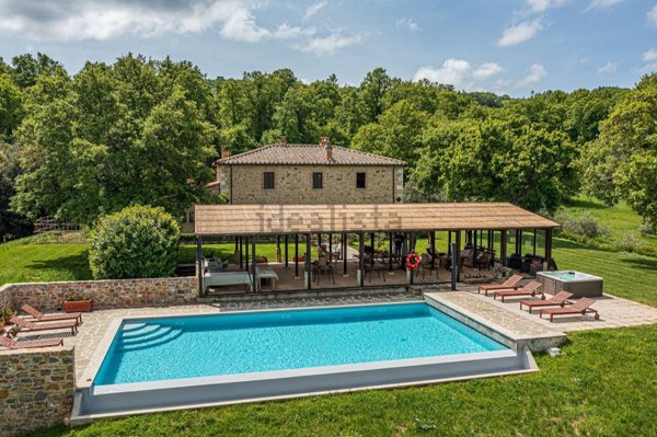 casa indipendente in vendita a Castiglione d'Orcia