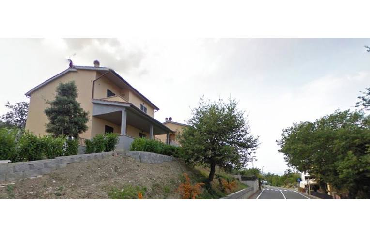 appartamento in vendita a Castiglione d'Orcia in zona Bagni San Filippo