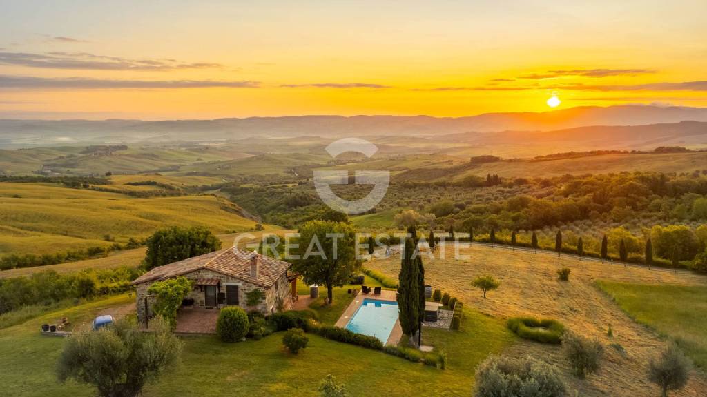 casa indipendente in vendita a Castiglione d'Orcia in zona Bagni San Filippo