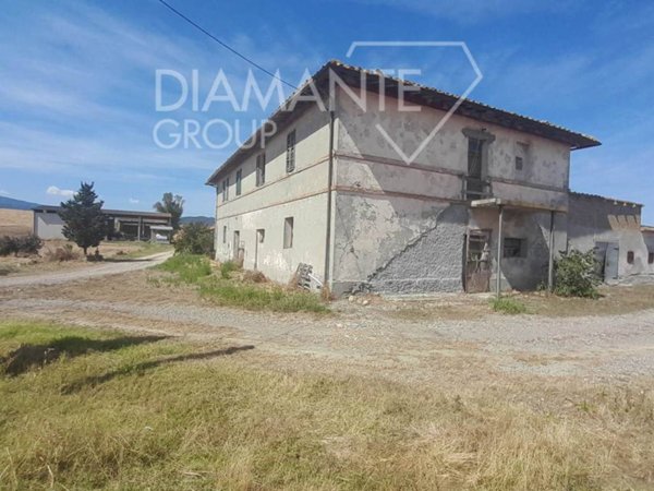 azienda agricola in vendita a Castiglione d'Orcia