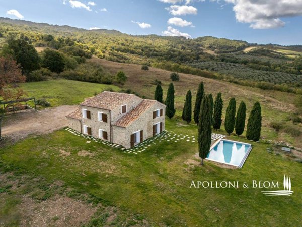 casa indipendente in vendita a Castiglione d'Orcia
