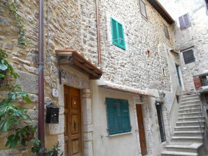 appartamento in vendita a Castiglione d'Orcia in zona Campiglia d'Orcia