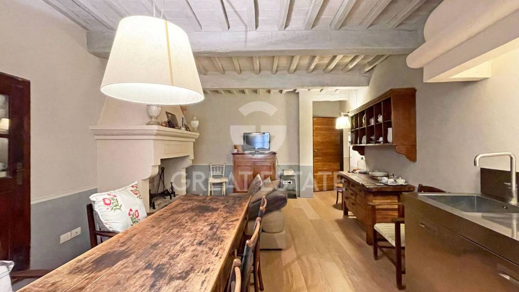 appartamento in vendita a Castiglione d'Orcia in zona Rocca d'Orcia